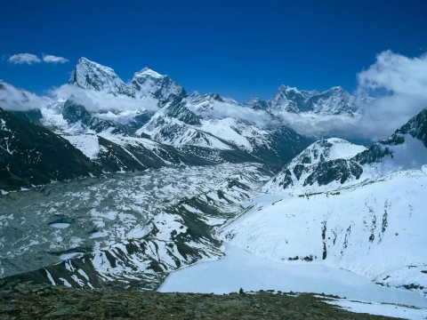 Gokyo Valley Chola Pass via EBC Trek